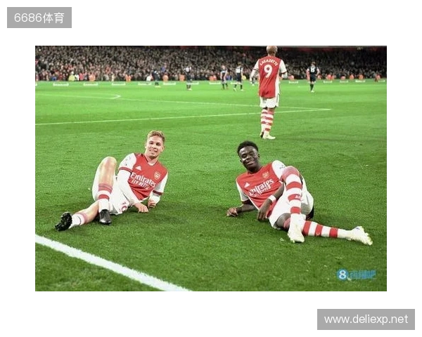 天空:萨卡尚未和阿森纳达成协议,但续约谈判非常积极 天空:萨卡尚未和阿森纳达成协议,但续约谈判非常积极